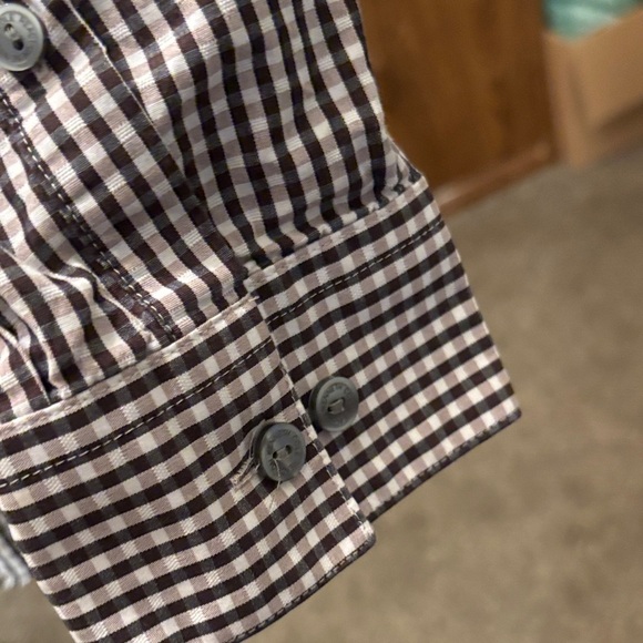 Kenneth Cole Reaction Men's Black/Tan and White Gingham Shirt - Picture 5 of 8